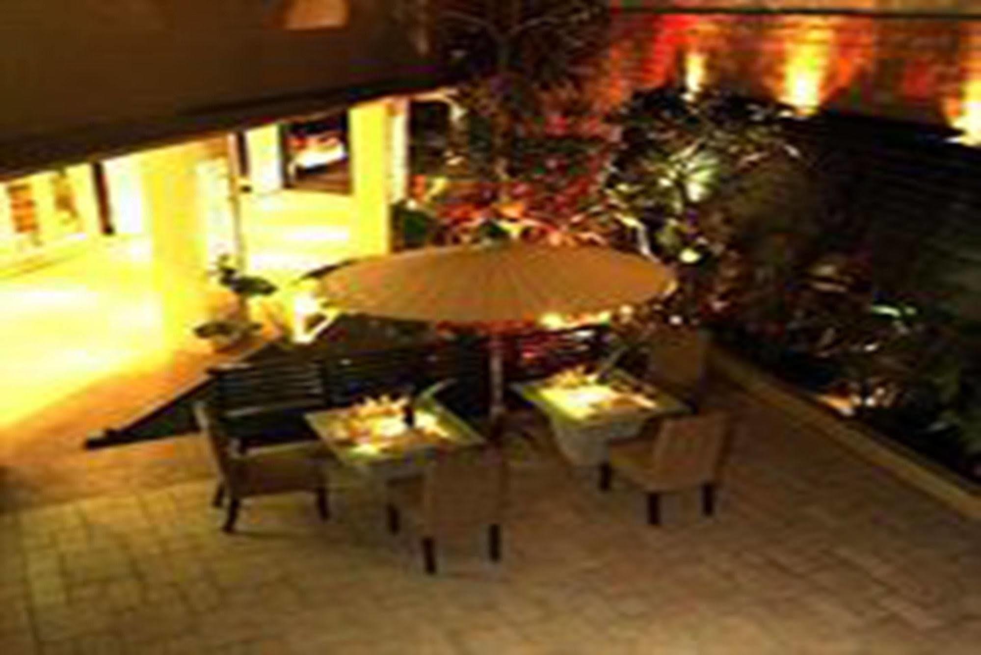 曼谷思瓦纳酒店 酒店